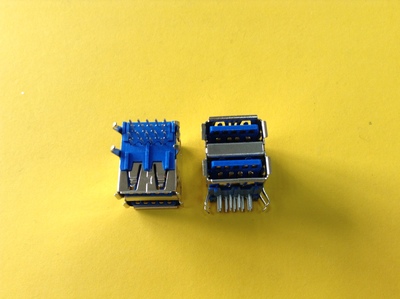 USB-A(F)插板90度 3.0双层蓝胶 G/F 镍壳