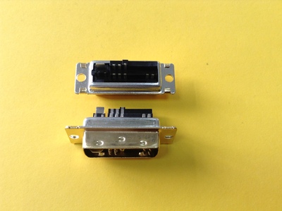 DVI(12+5)M焊 黑胶 G/F 前金后锡