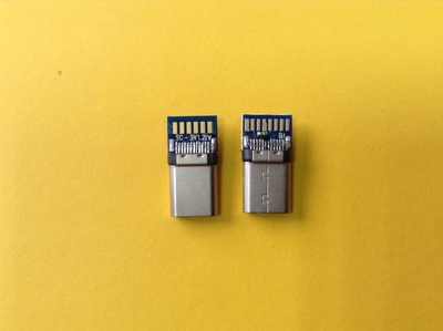 USB 3.1+PCB C Type公头 黑胶 G/F 镍壳