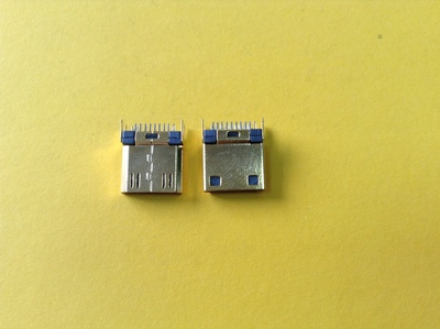 HDMI19M夹板式 C Type黑胶 G/F 镍壳