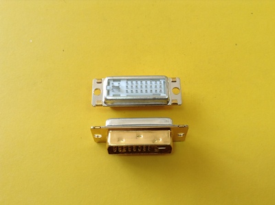 DVI(24+5)M插板0.8mm白胶 G/F 前金后锡